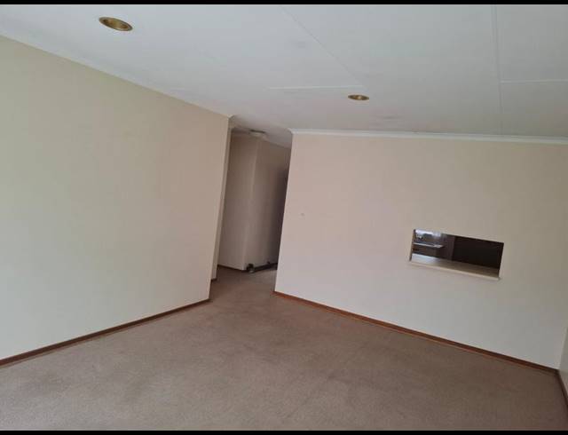 1 BEDROOM TOWNHOUSE FOR SALE IN TERENURE